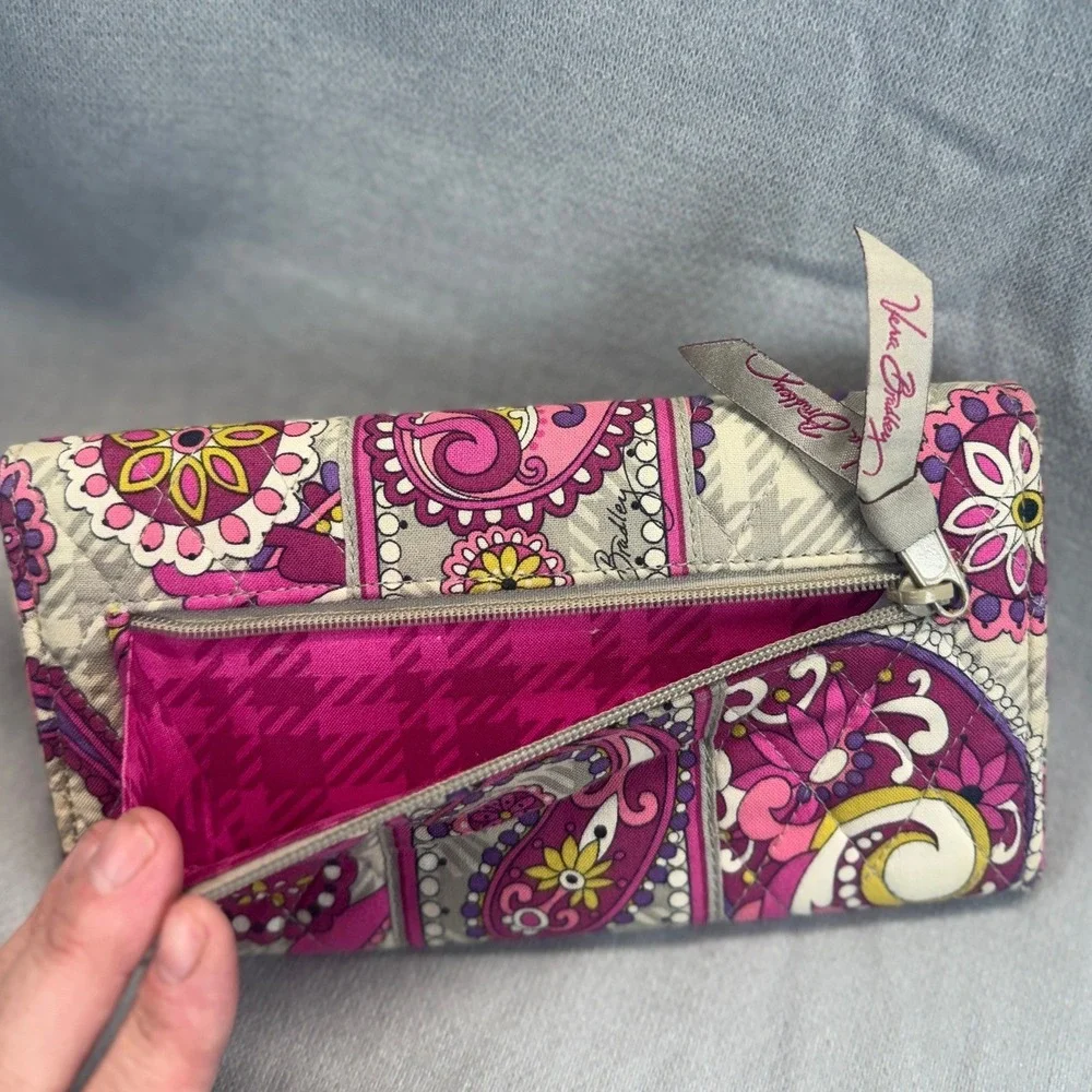 Vera Bradley Trifold Wallet Women One Size Pink Gray Paisley Quilted Cotton